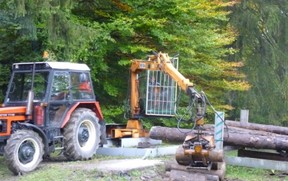 Práce s hydraulickou rukou